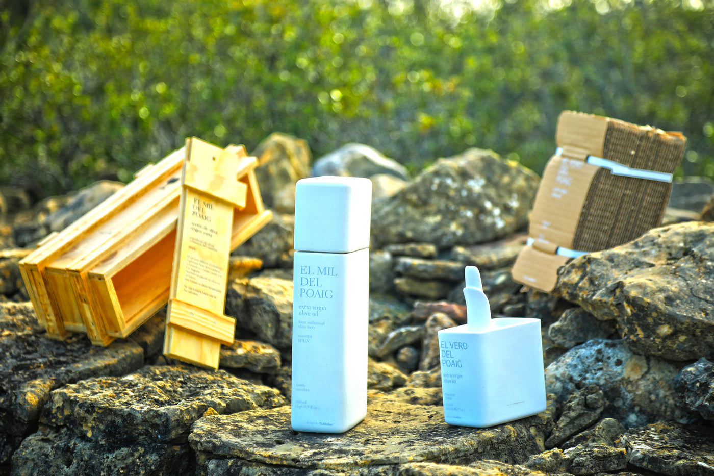 What to gift someone who already has everything: millenary olive oil